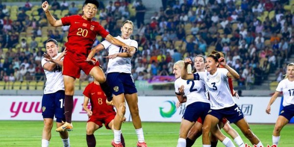 开云-武汉国际女足邀请赛：中国队不敌俄罗斯队|中新社|张畅|王爱芳|邵子钦|潘红艳_新浪体育_新浪新闻